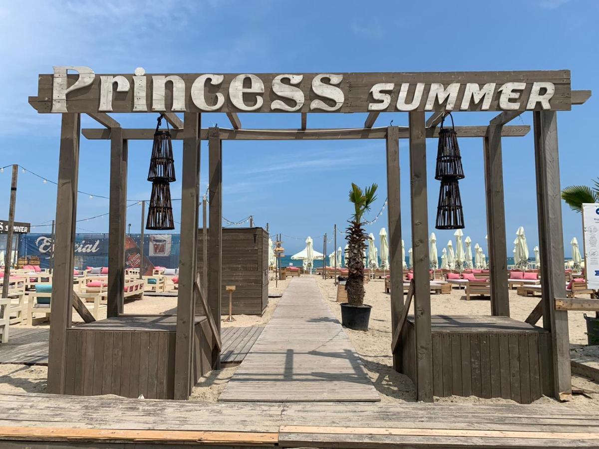 Sunrise Mamaia Apartment Екстериор снимка